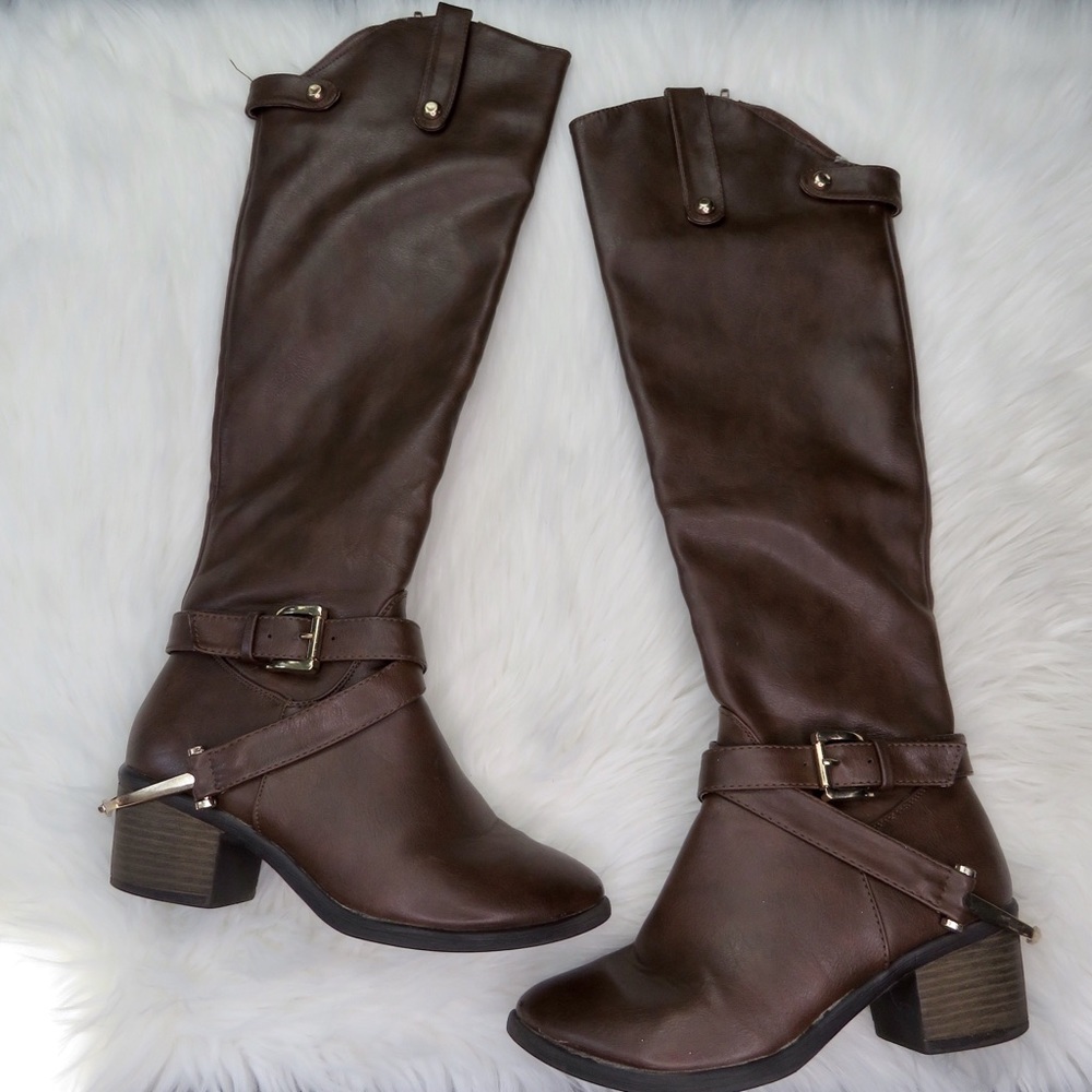Francesca’s Brown Leather Riding Boots - Picture 3 of 11